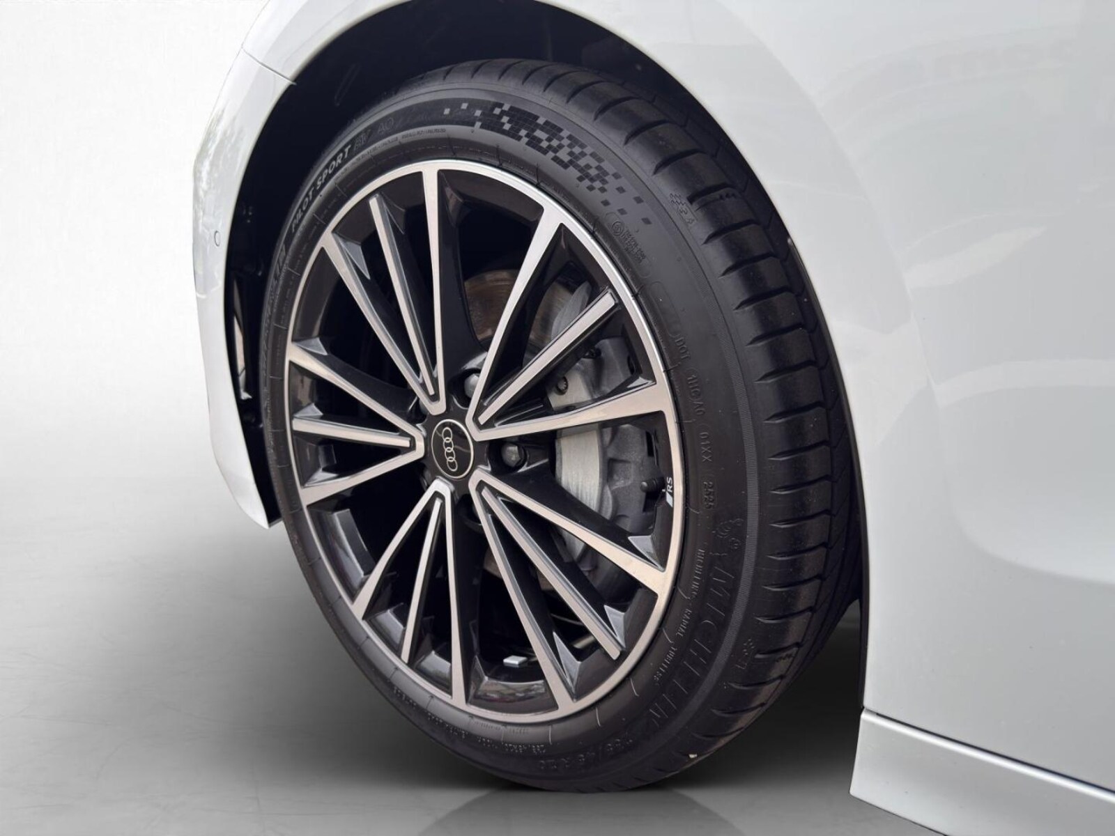 Audi A6 Avant e-tron – Bild 13