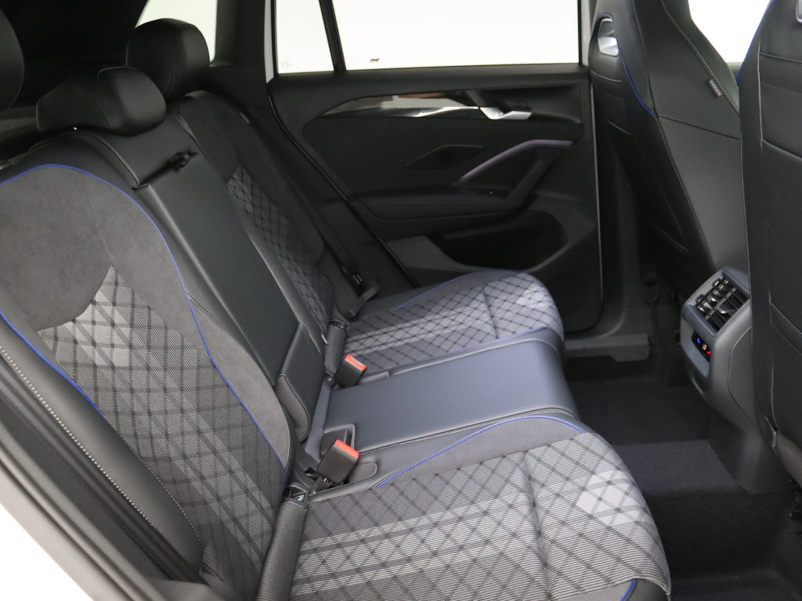 Volkswagen Tiguan – Bild 9