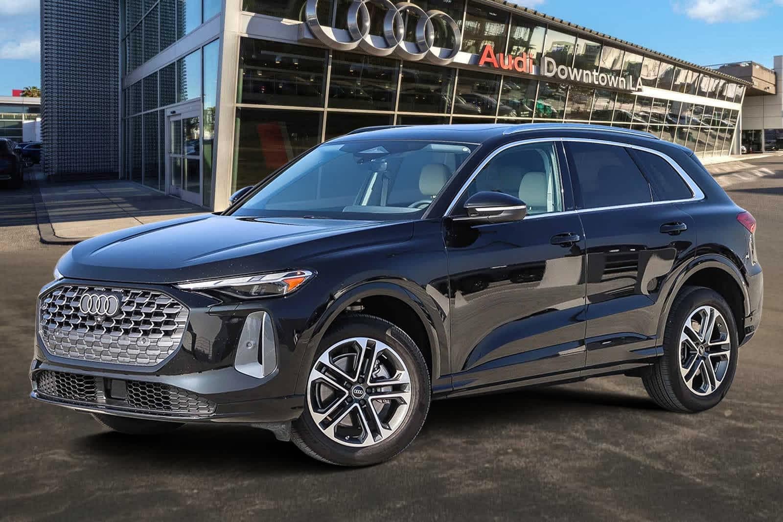 2025 Audi Q5 40 Premium's photo