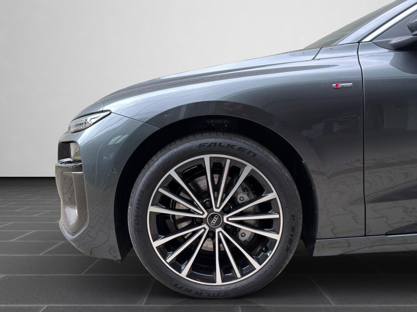 Bild über Audi A6 Avant e-tron e-tron performance - für weitere Informationen kontaktieren Sie den Audi Partner