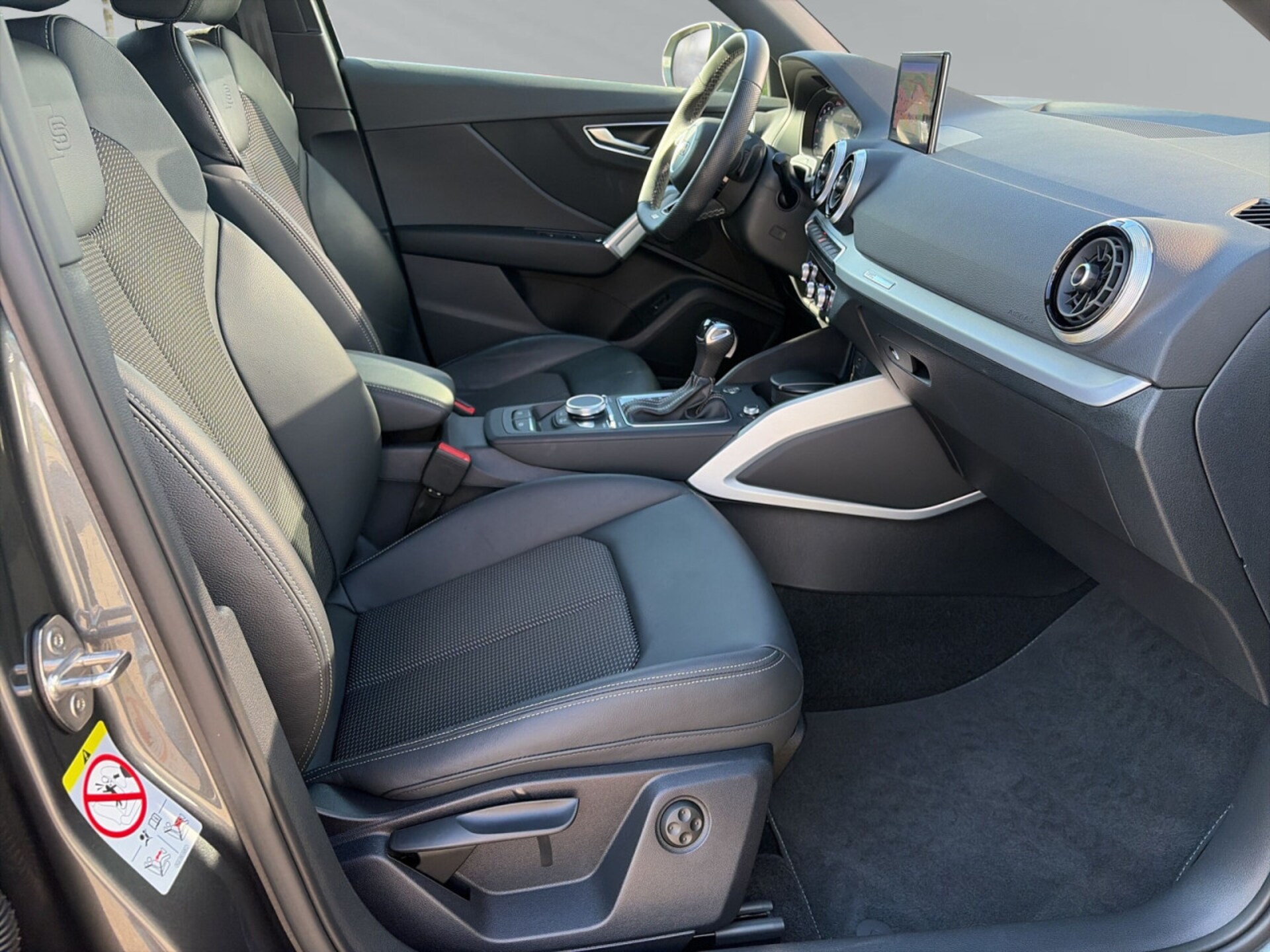 Audi Q2 S line