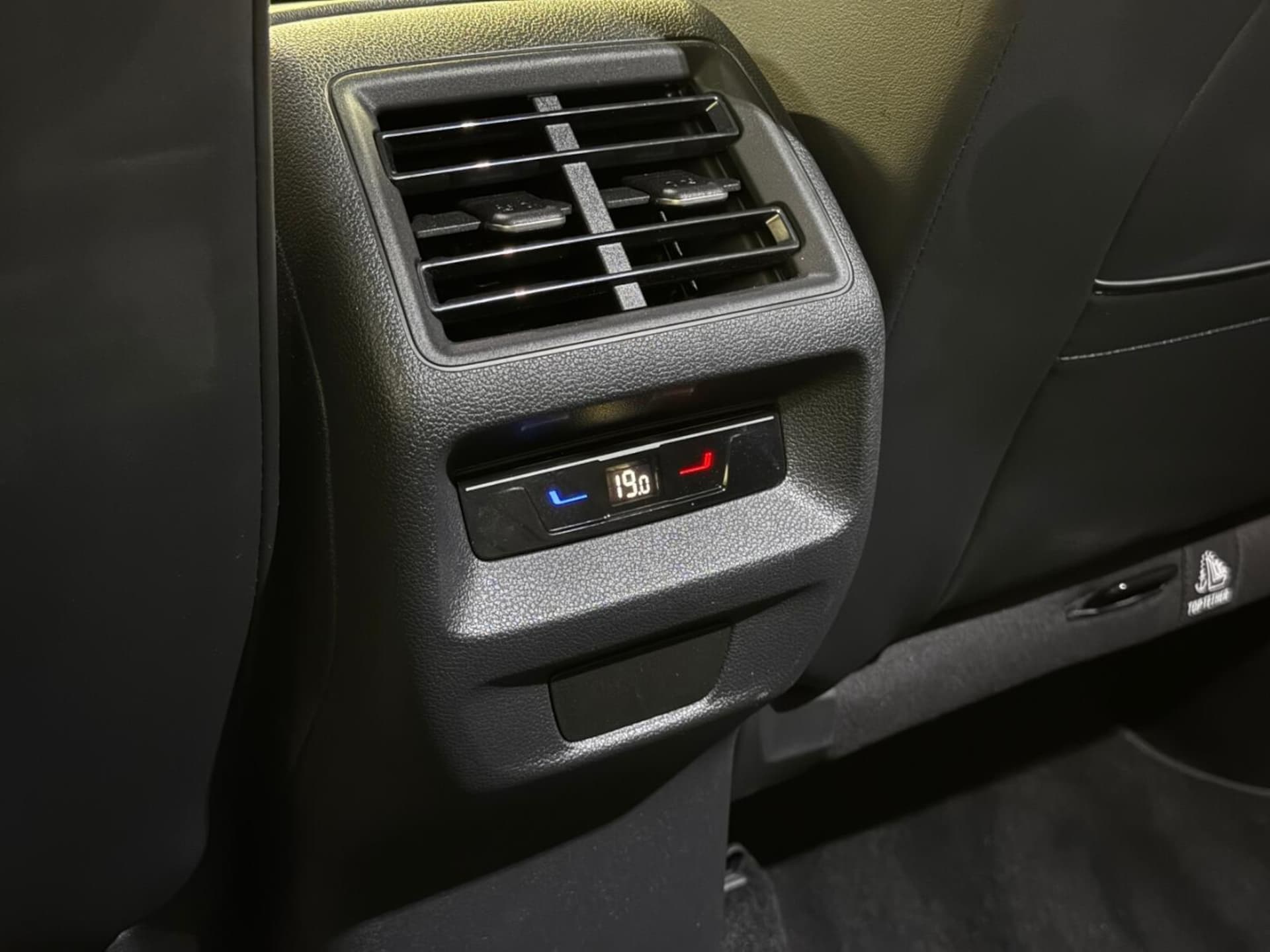 Volkswagen Tayron R-Line Plus