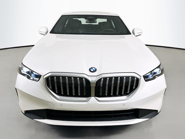 2025 BMW 530i