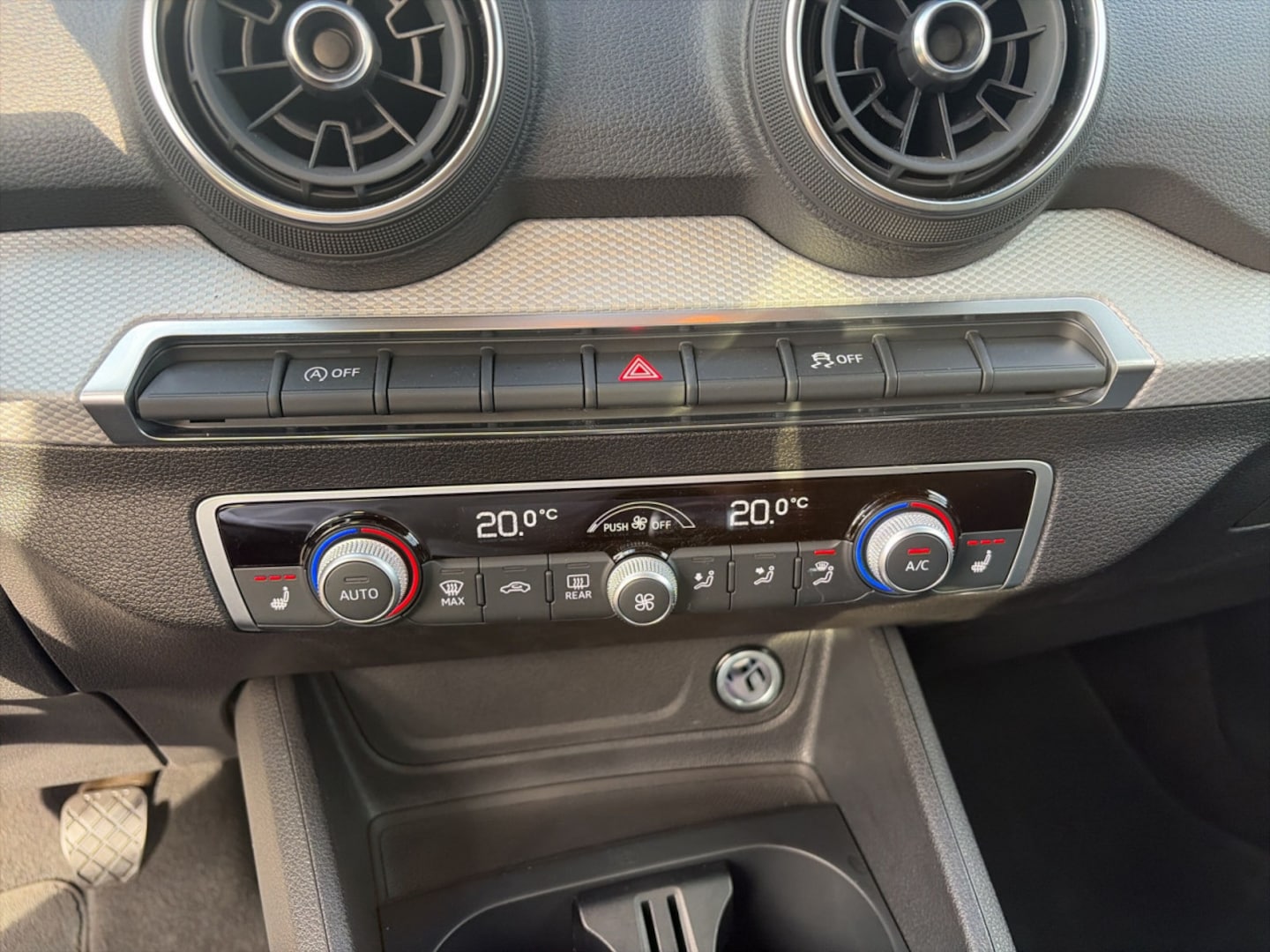 Bild über Audi Q2 advanced 30 TFSI Schaltgetriebe - für weitere Informationen kontaktieren Sie den Audi Partner