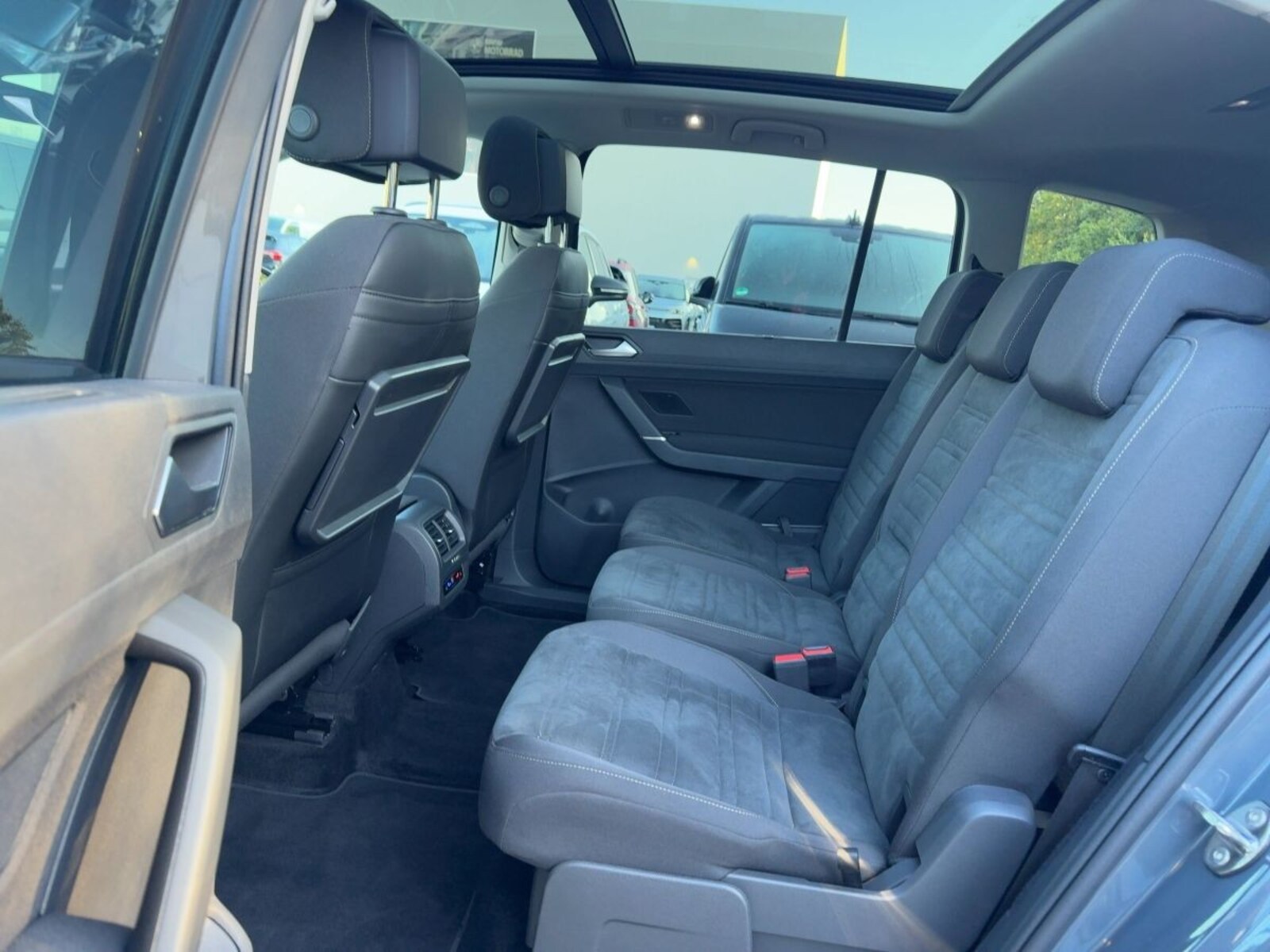 Volkswagen Touran – Bild 8