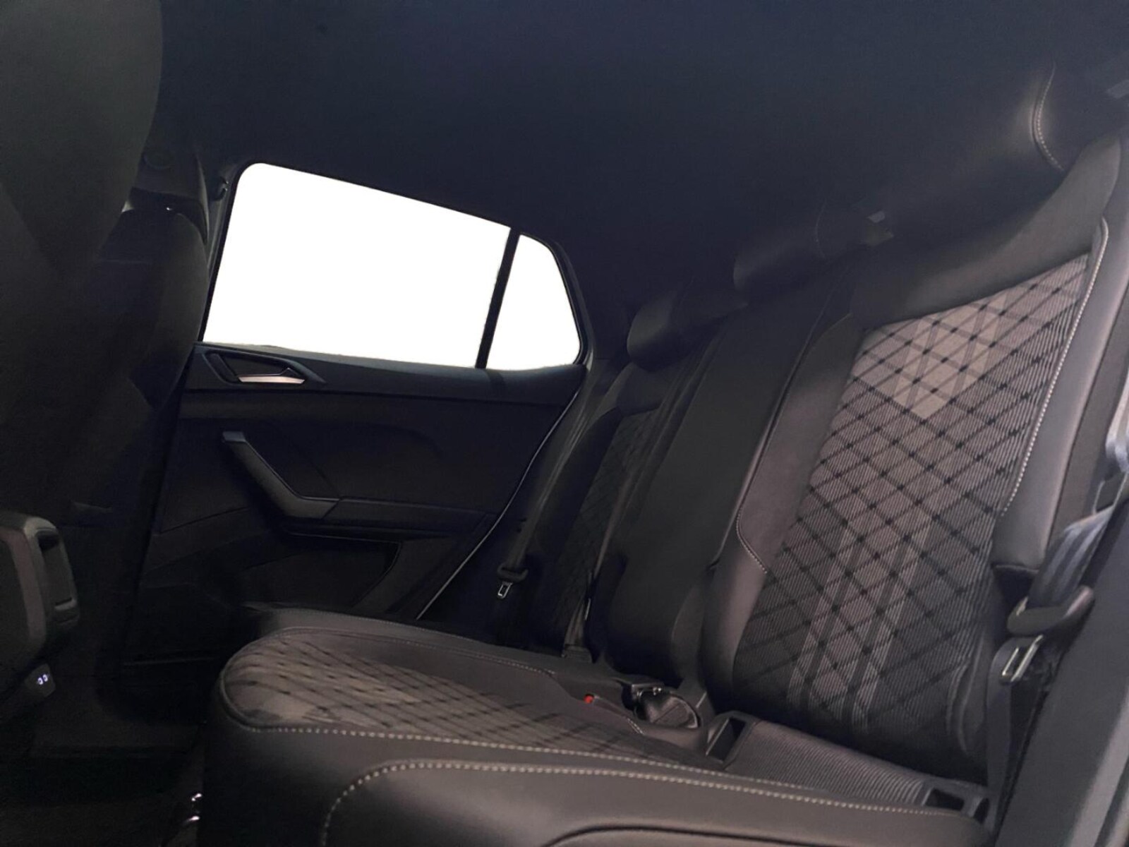 Volkswagen T-Cross – Bild 12