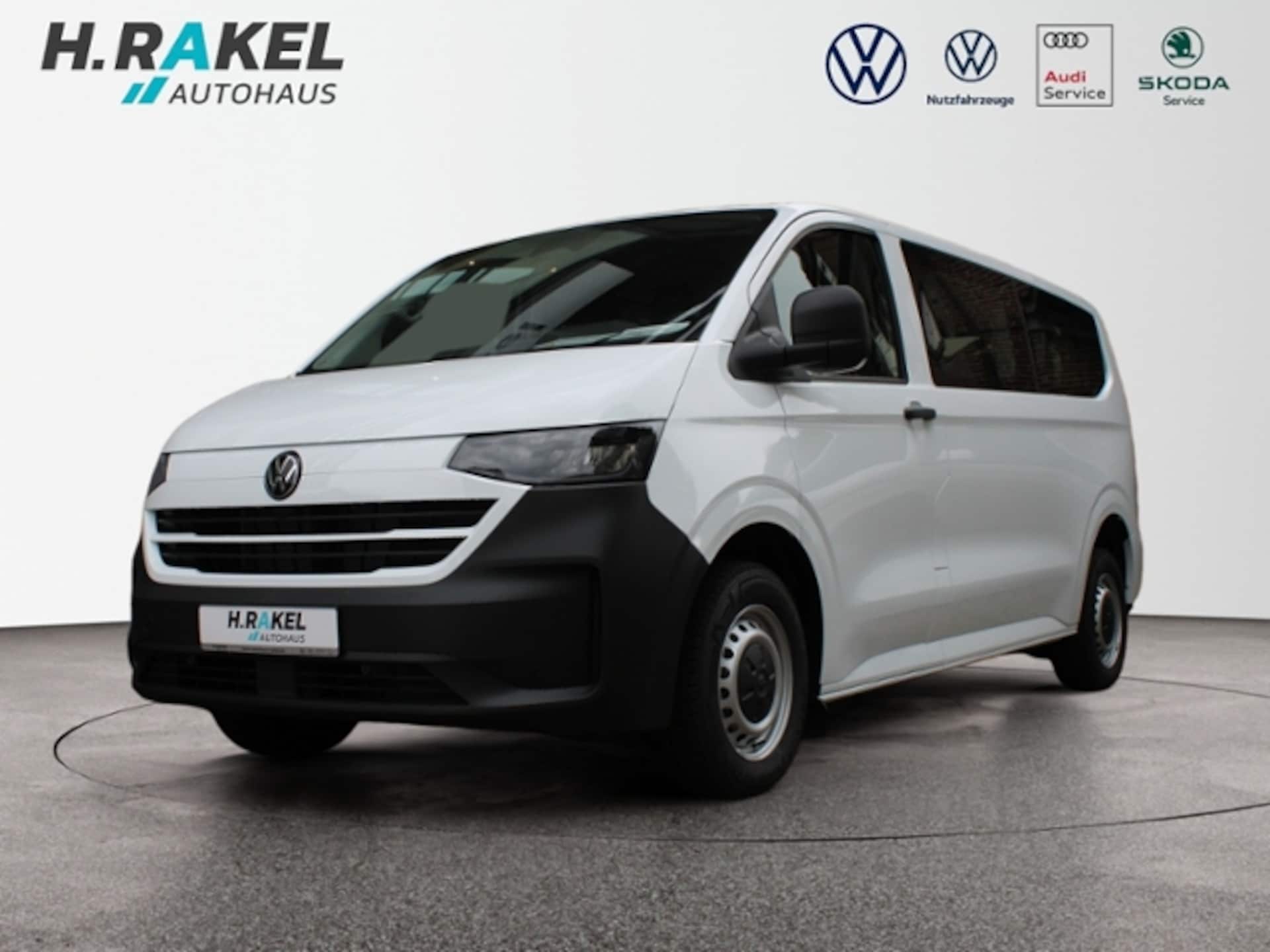 Volkswagen Transporter Kombi langer Radstand