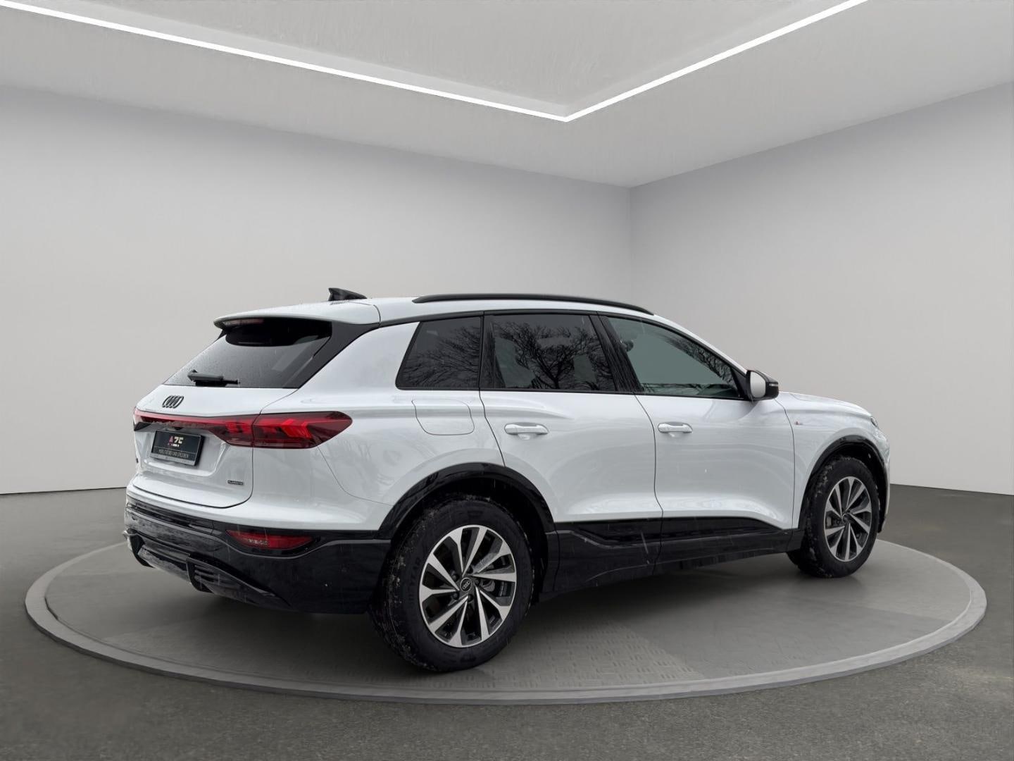 Bild über Audi Q6 SUV e-tron e-tron quattro - für weitere Informationen kontaktieren Sie den Audi Partner