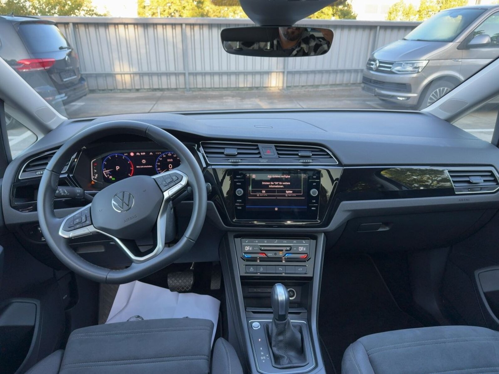Volkswagen Touran – Bild 9