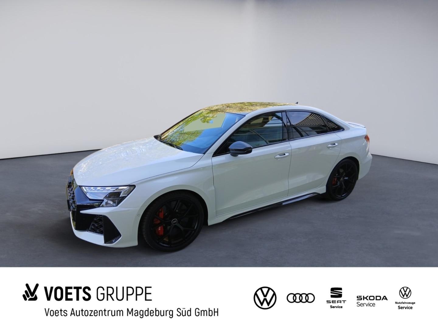 Bild über Audi RS 3 Limousine TFSI quattro 294 kW S tronic - für weitere Informationen kontaktieren Sie den Audi Partner