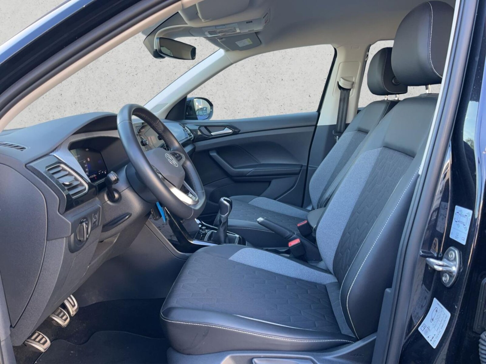 Volkswagen T-Cross – Bild 11