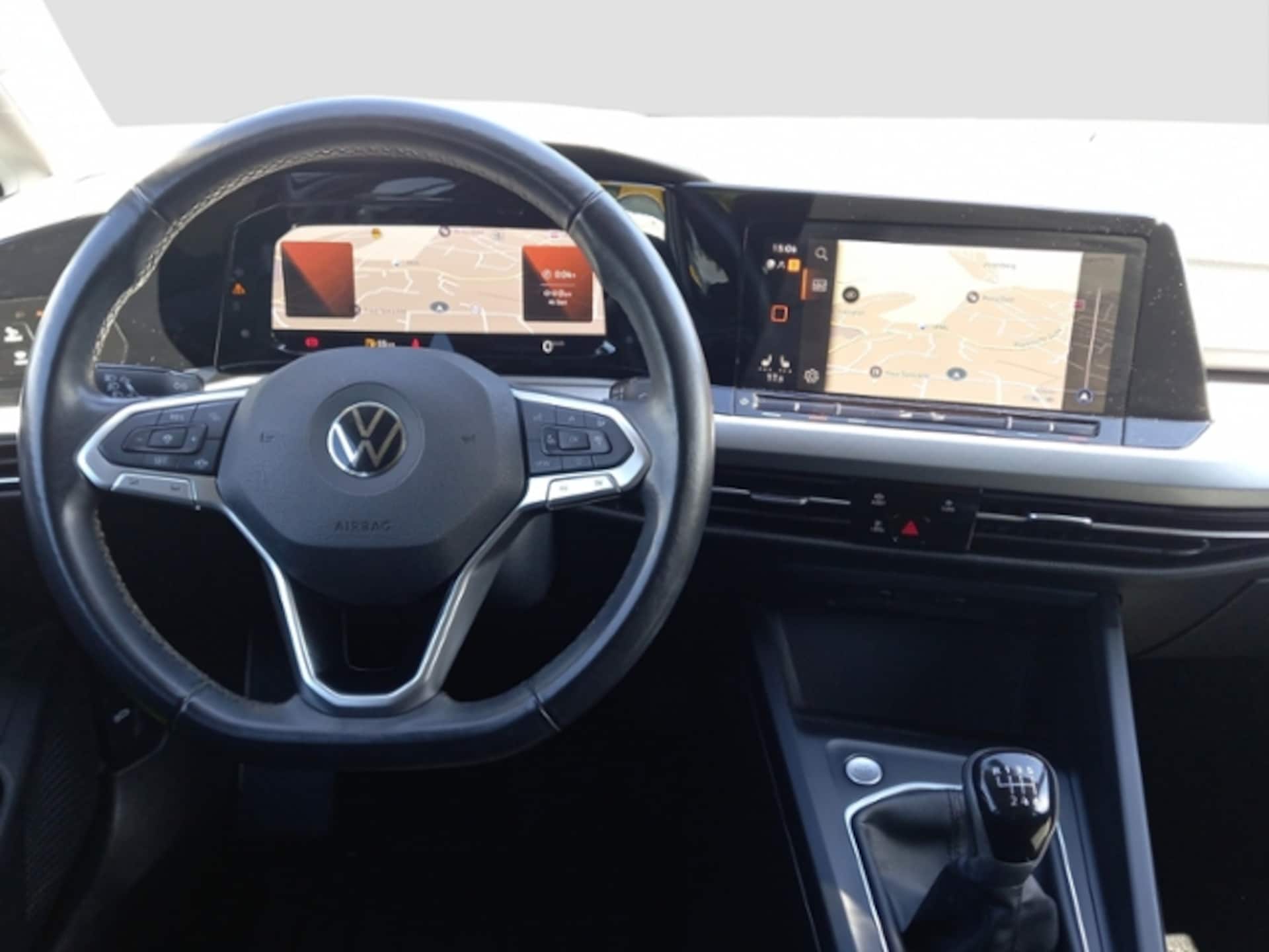 Volkswagen Golf Life
