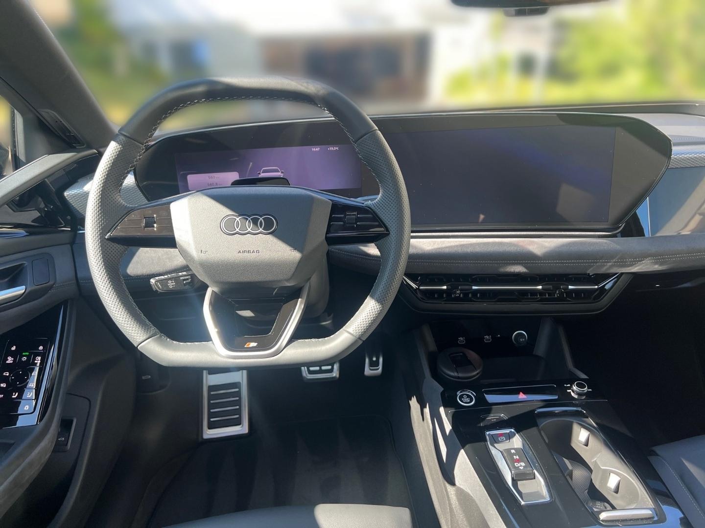 Bild über Audi A6 Avant e-tron S line business e-tron performance 270 kW - für weitere Informationen kontaktieren Sie den Audi Partner