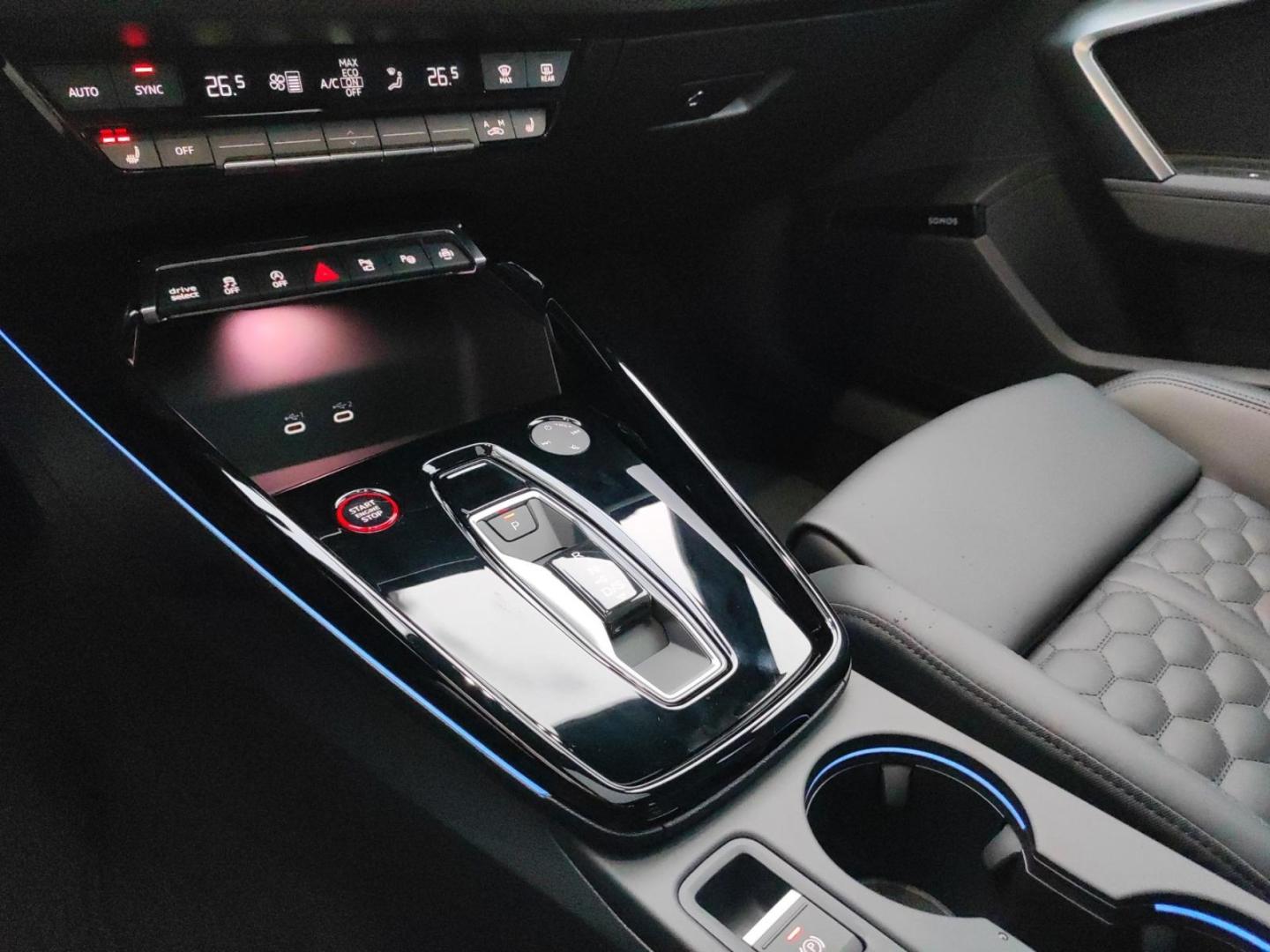 Image about Audi RS 3 Limousine TFSI quattro S tronic