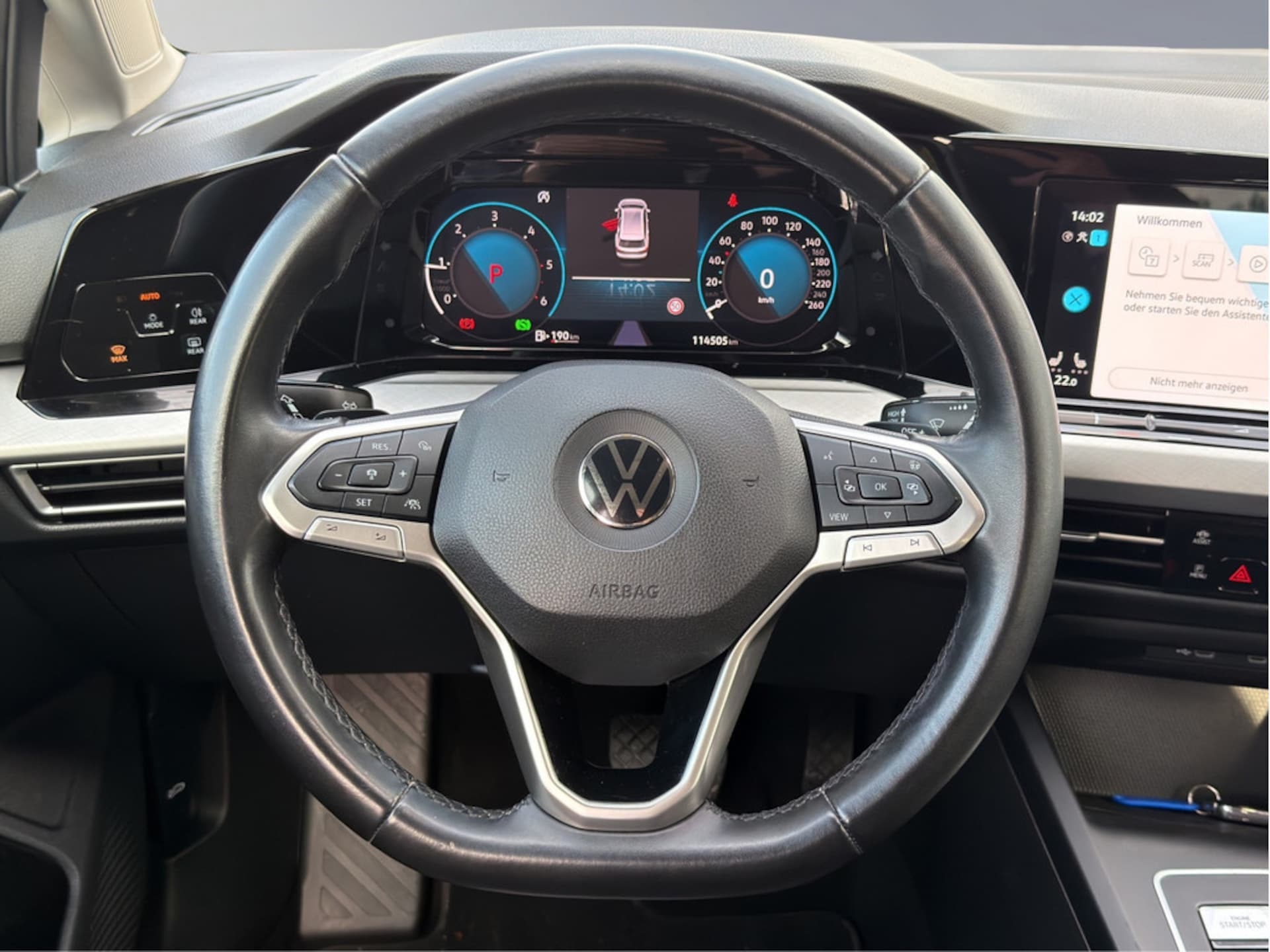 Volkswagen Golf Variant Life
