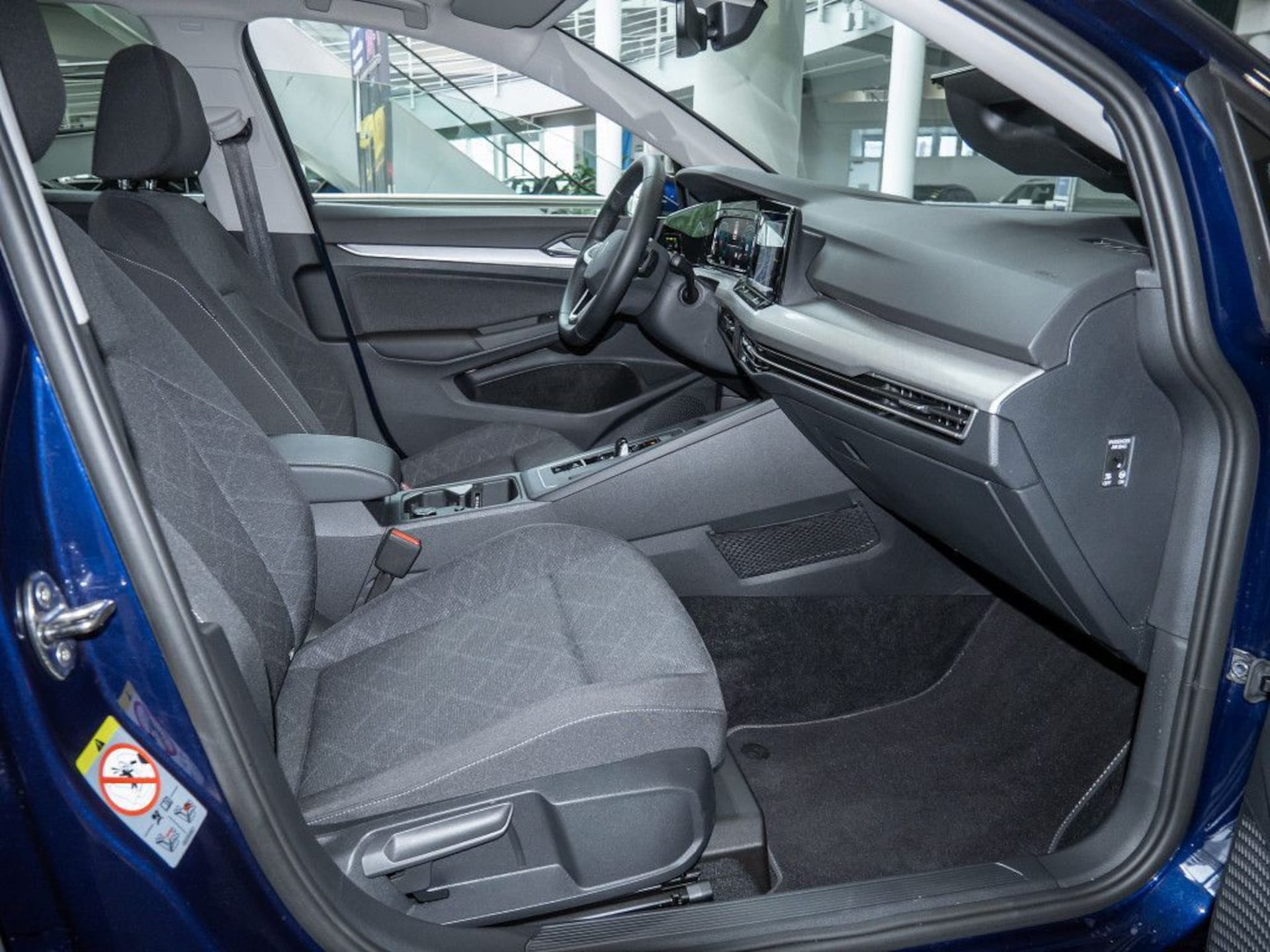Volkswagen Golf Life
