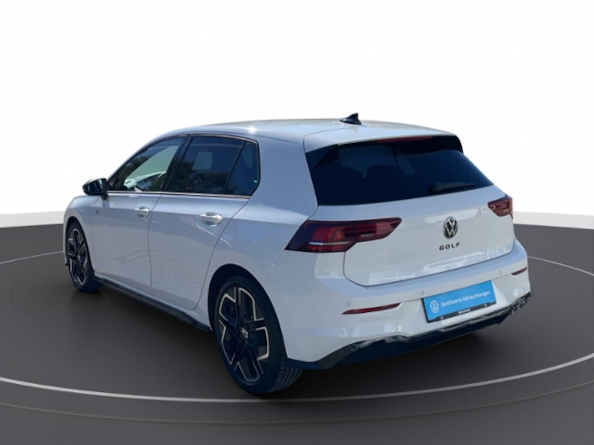 Volkswagen Golf R-Line