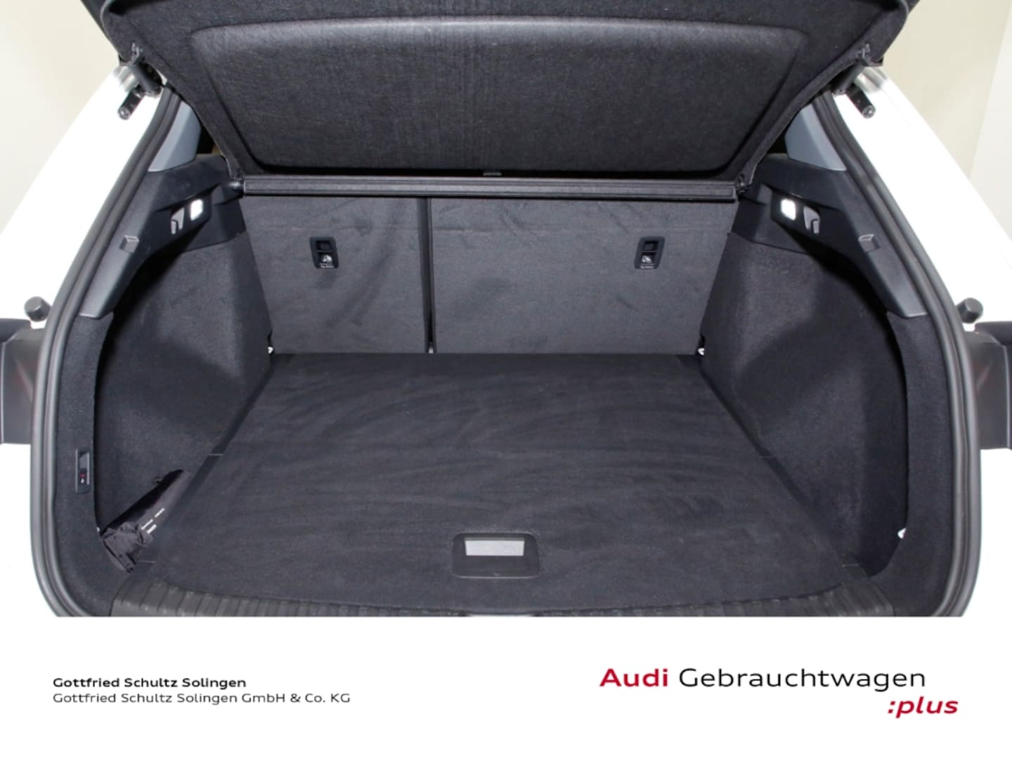 Bild über Audi Q4 e-tron 40 e-tron - für weitere Informationen kontaktieren Sie den Audi Partner