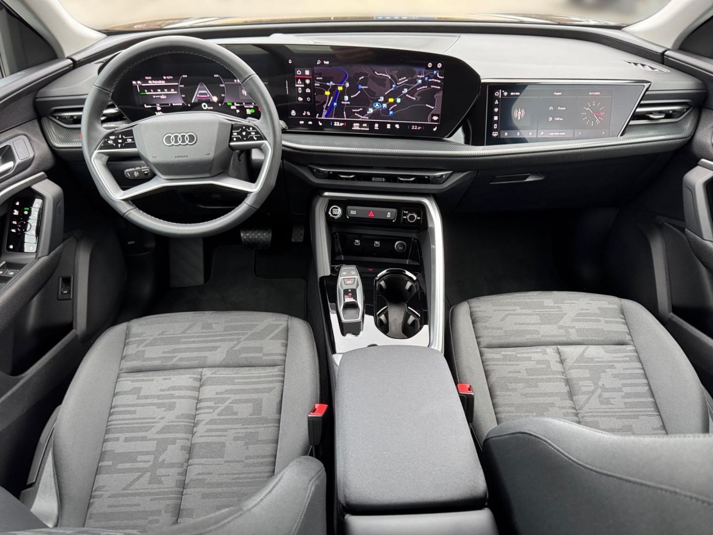 Bild über Audi Q5 SUV TDI quattro 150 kW S tronic - für weitere Informationen kontaktieren Sie den Audi Partner