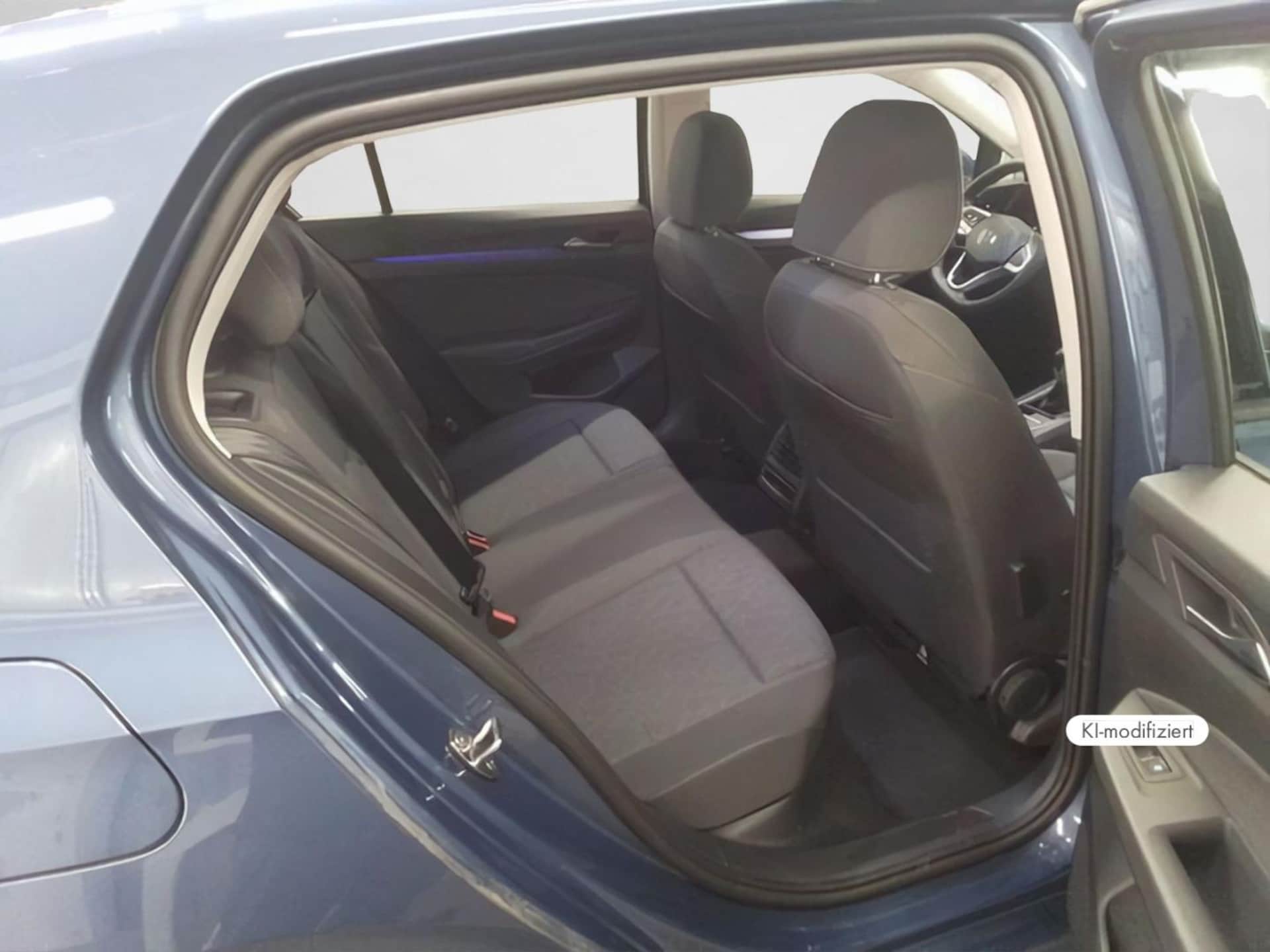 Volkswagen Golf Life