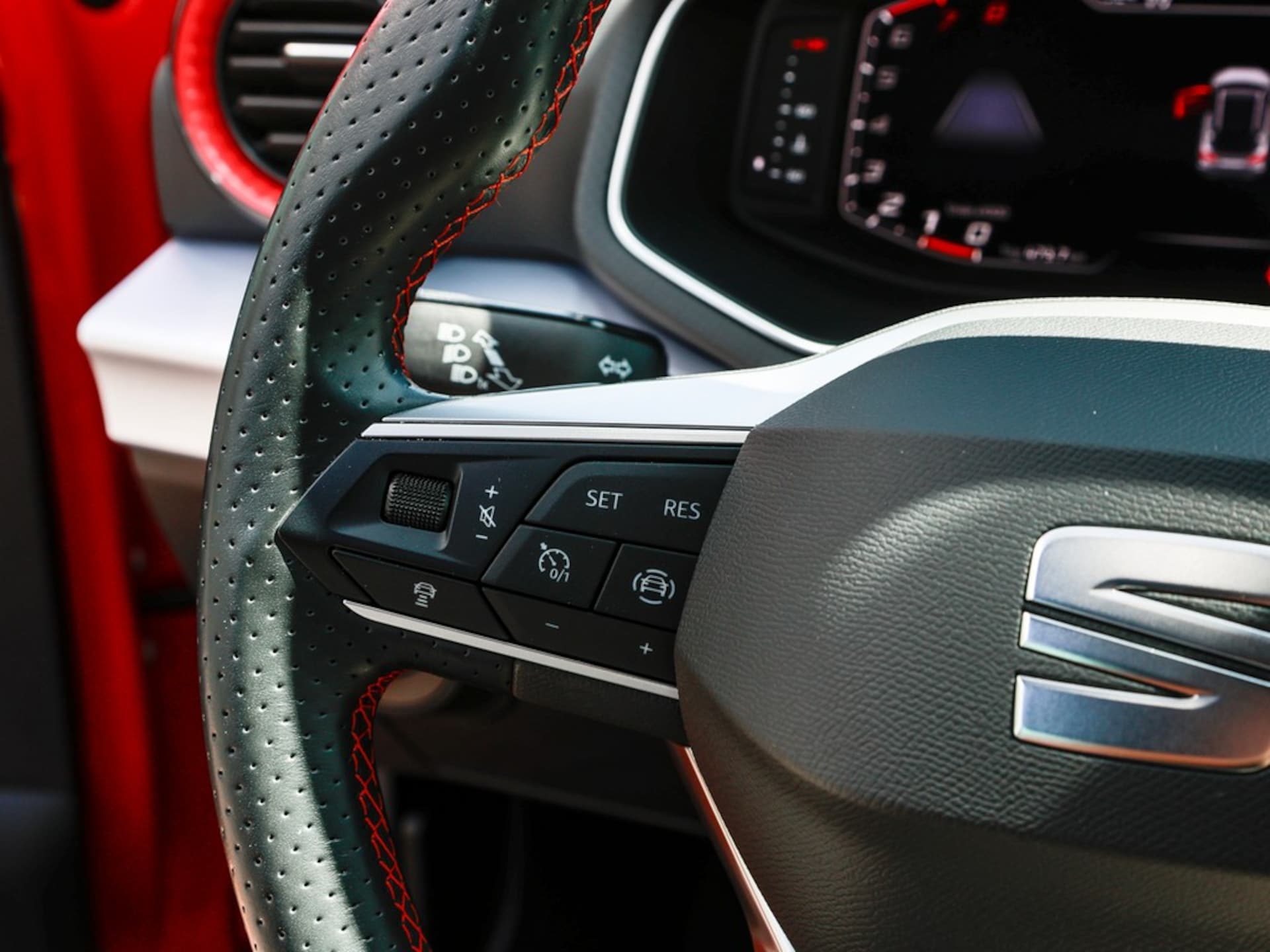 SEAT Arona FR