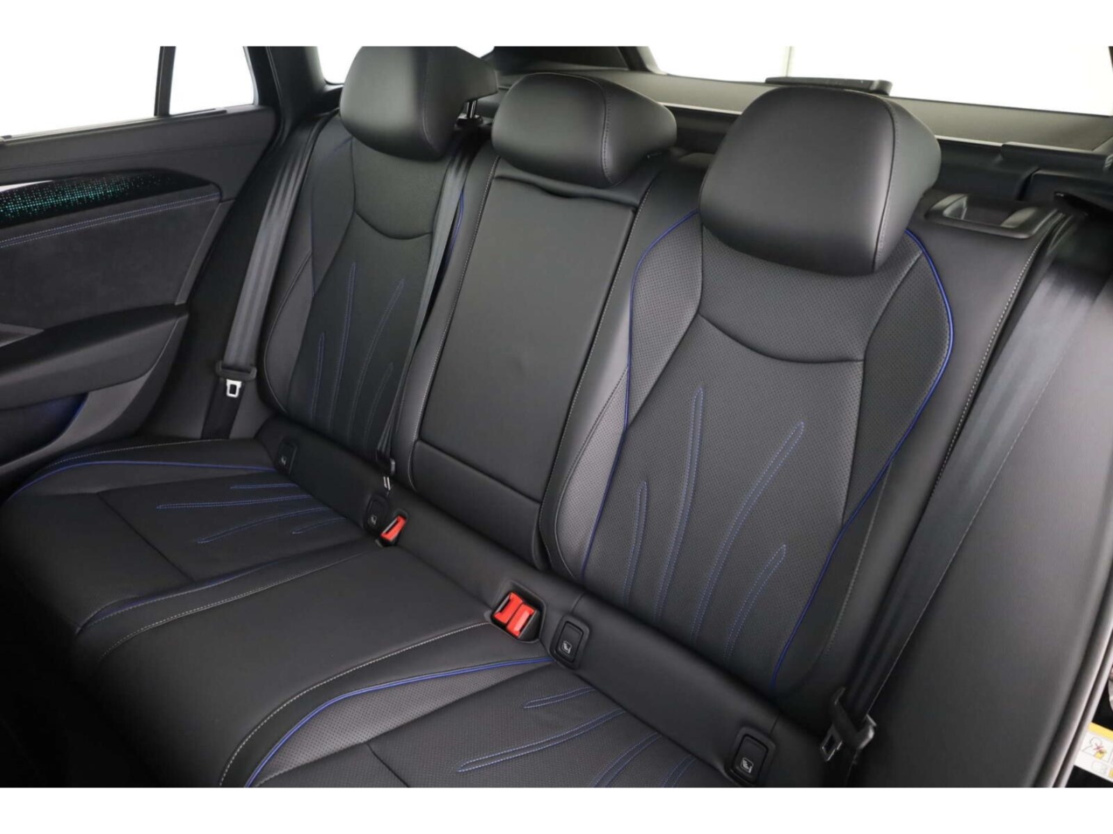 Volkswagen Passat – Bild 11