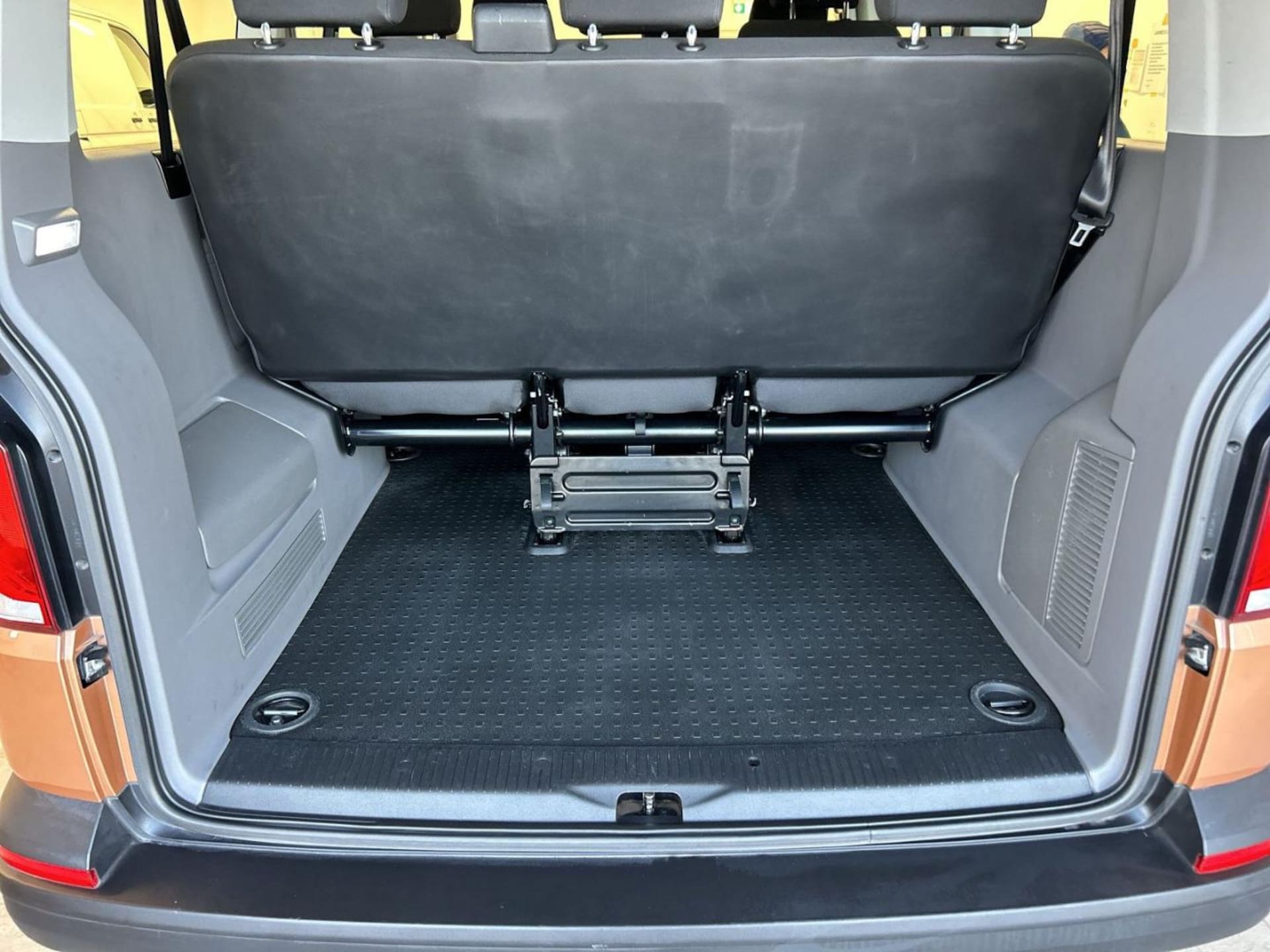 Volkswagen T6.1 Caravelle kurzer Radstand Trendline