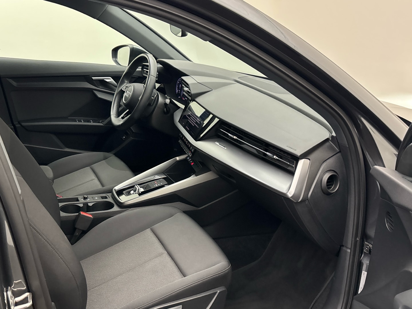 Bild über Audi A3 Sportback TFSI e S line 40 TFSI e S tronic - für weitere Informationen kontaktieren Sie den Audi Partner