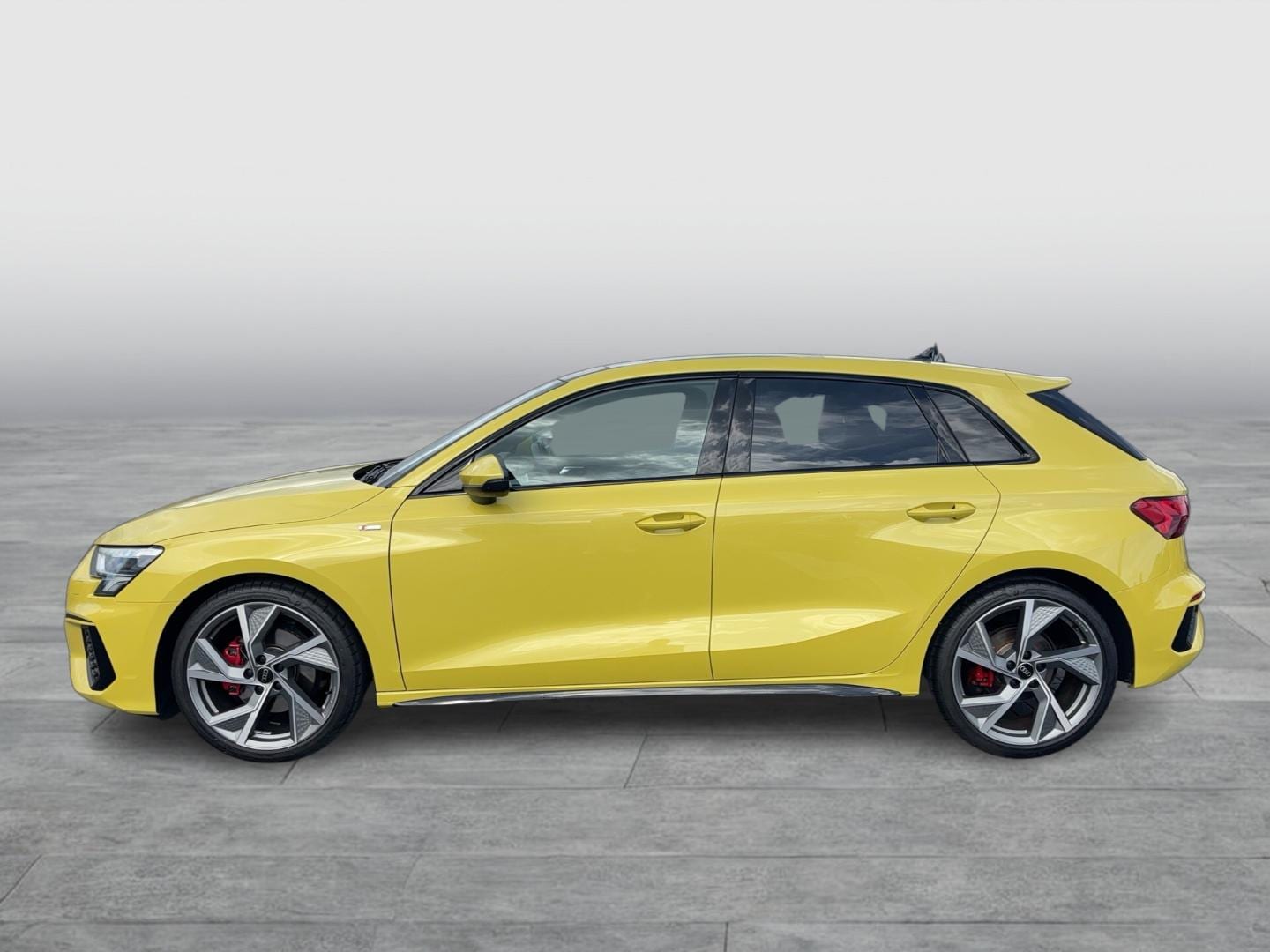 Bild über Audi A3 Sportback S line 35 TFSI S tronic - für weitere Informationen kontaktieren Sie den Audi Partner
