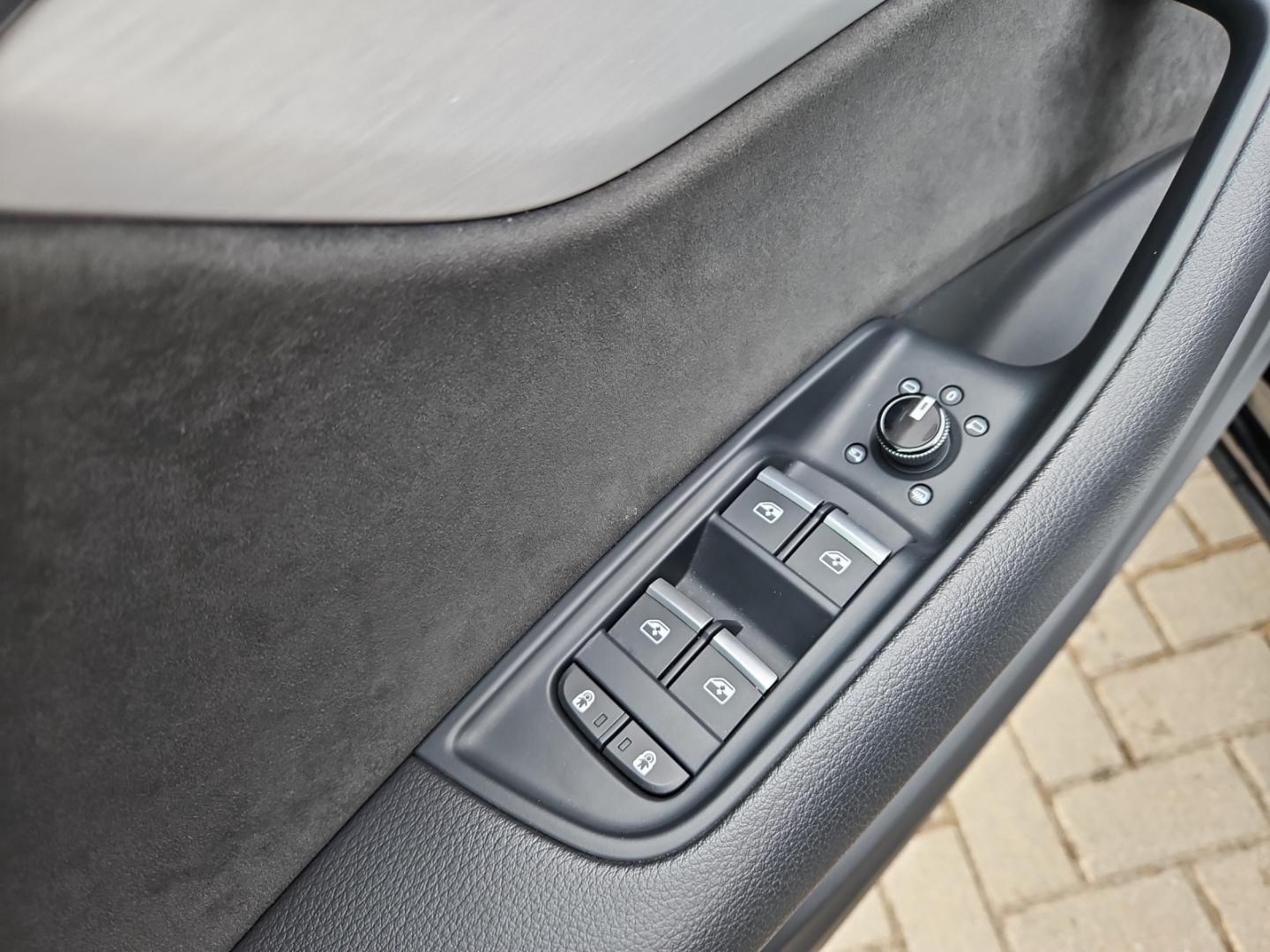 Image about Audi Q8 45 TDI quattro tiptronic