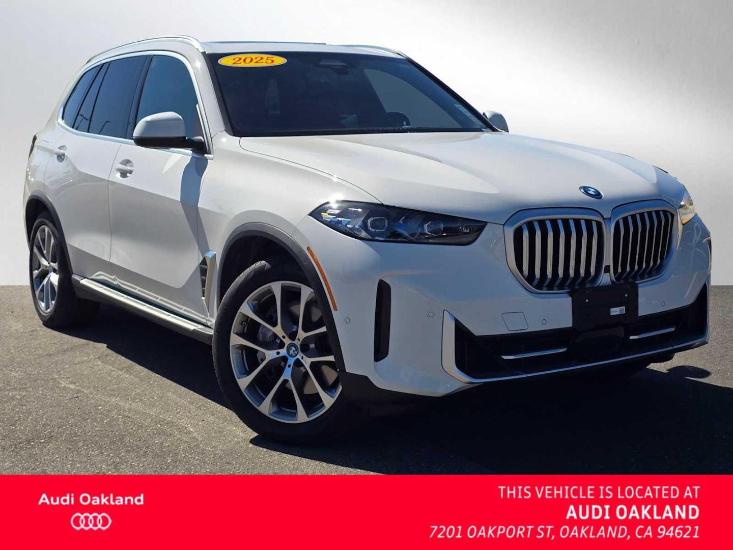 2025 BMW X5 xDrive50e's photo