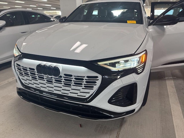 2024 Audi Q8 e-tron