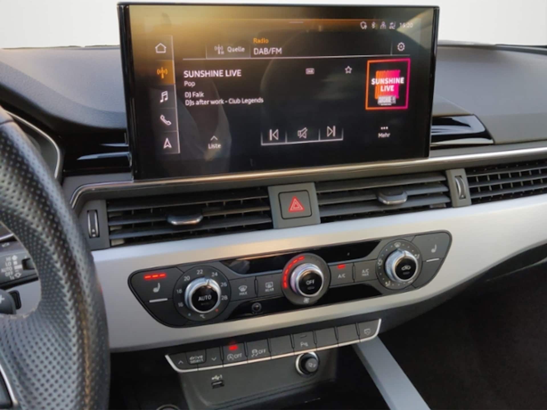Audi A4 Limousine S line