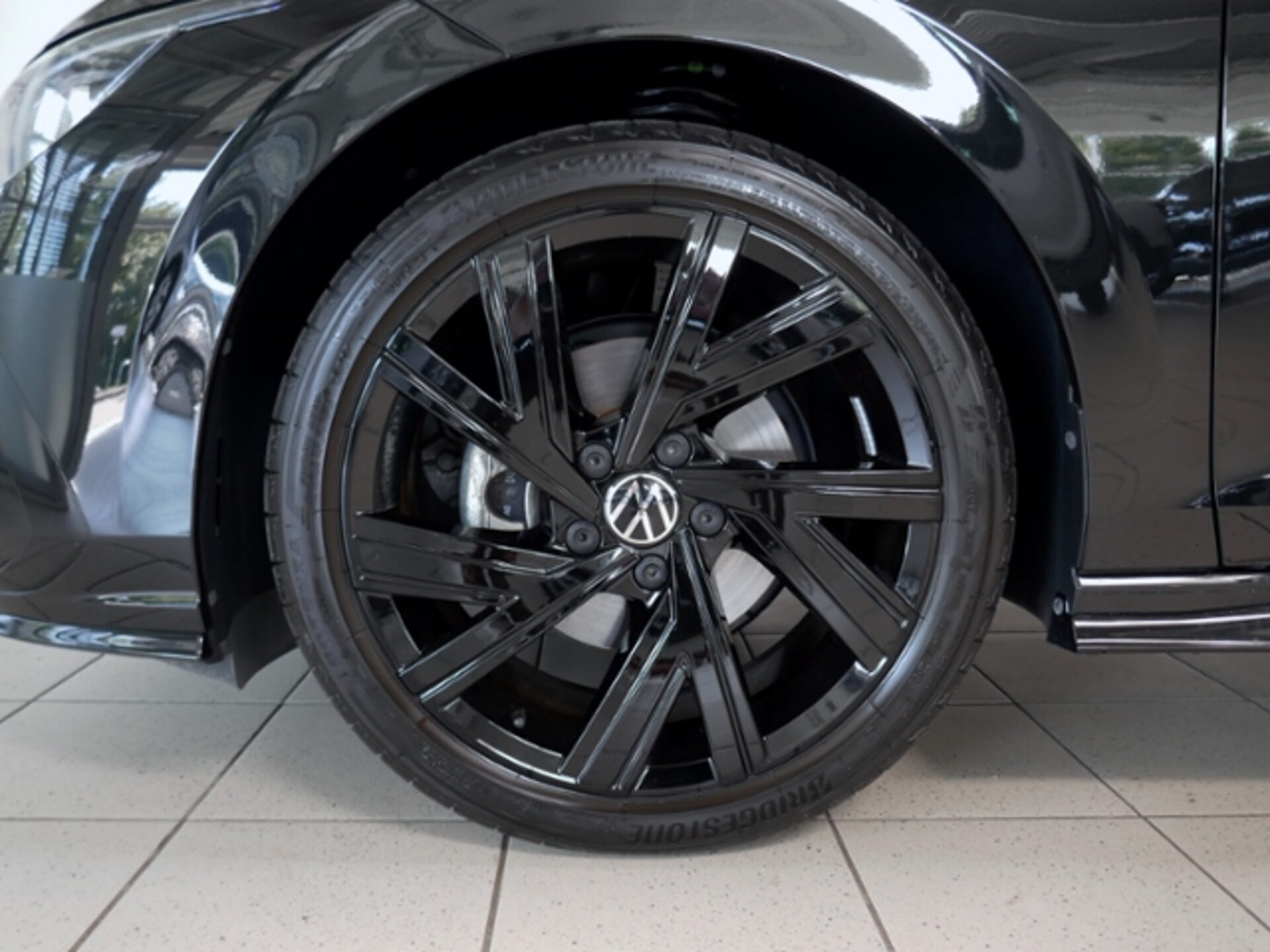 Volkswagen Golf R-Line