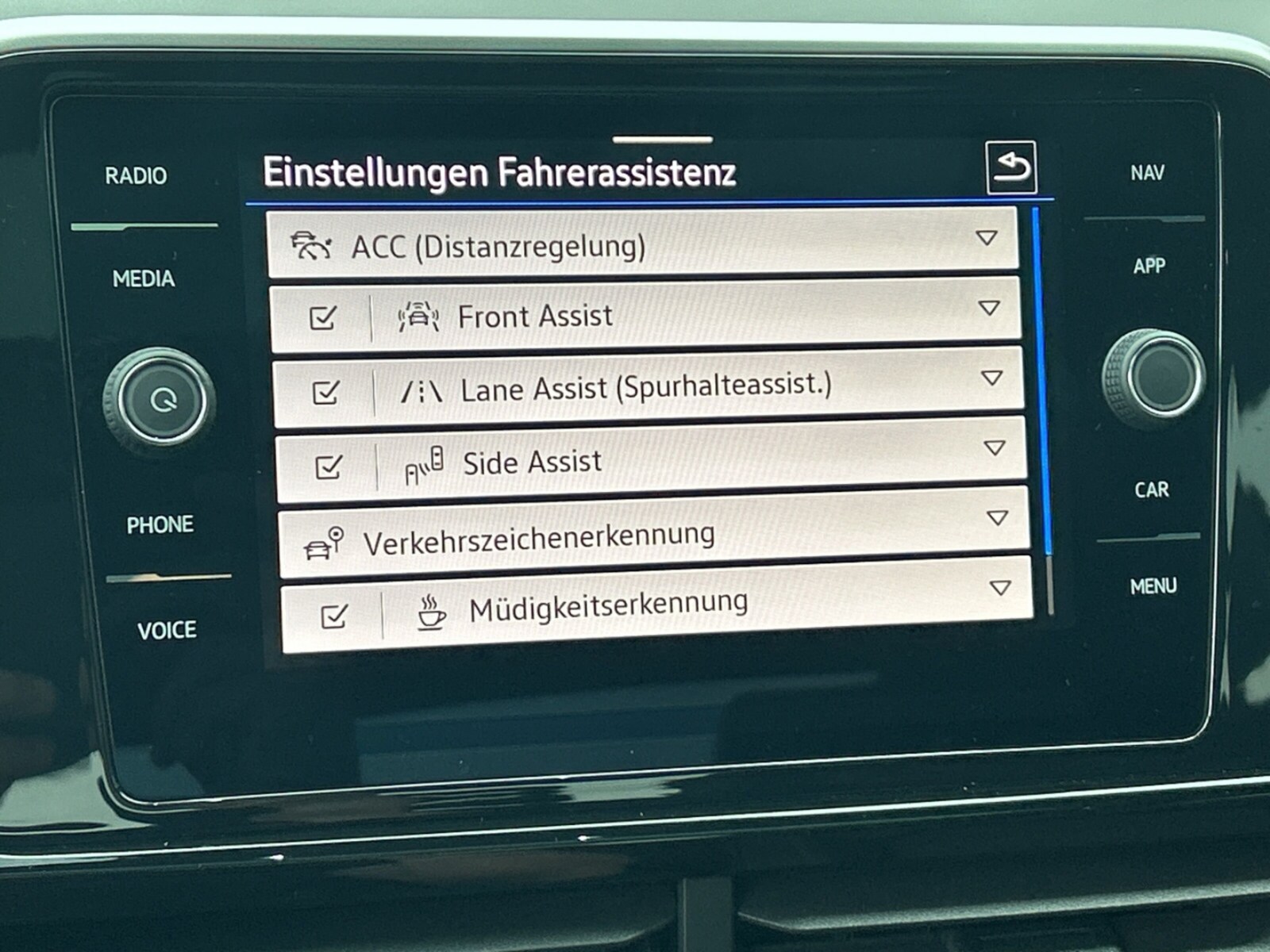 Volkswagen T-Roc – Bild 12