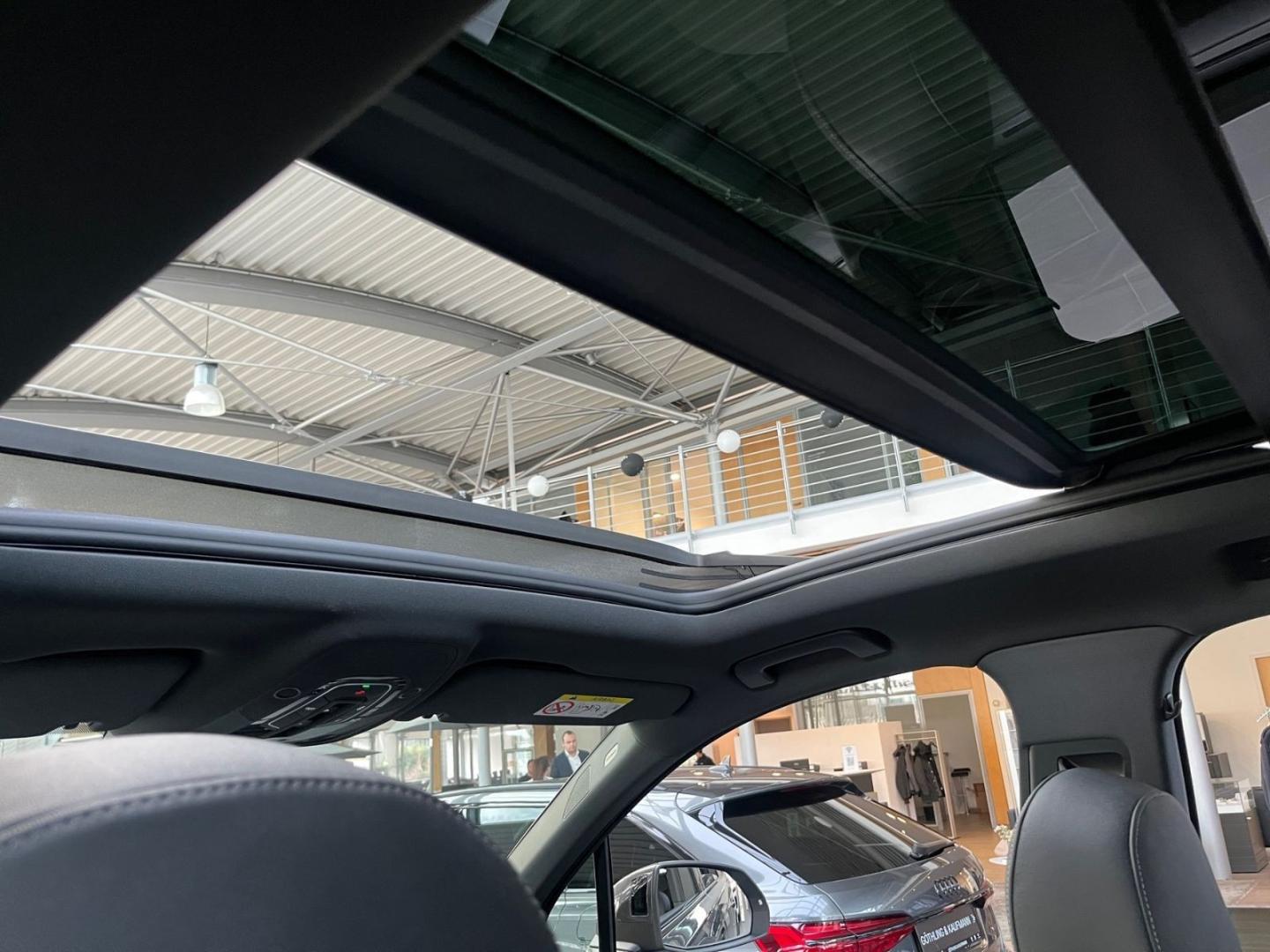 Image about Audi Q7 SUV S line 50 TDI quattro tiptronic