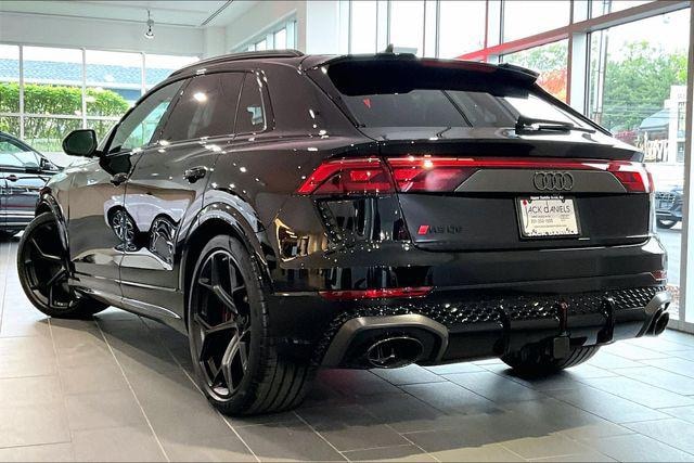 2026 Audi RS Q8 SUV performance