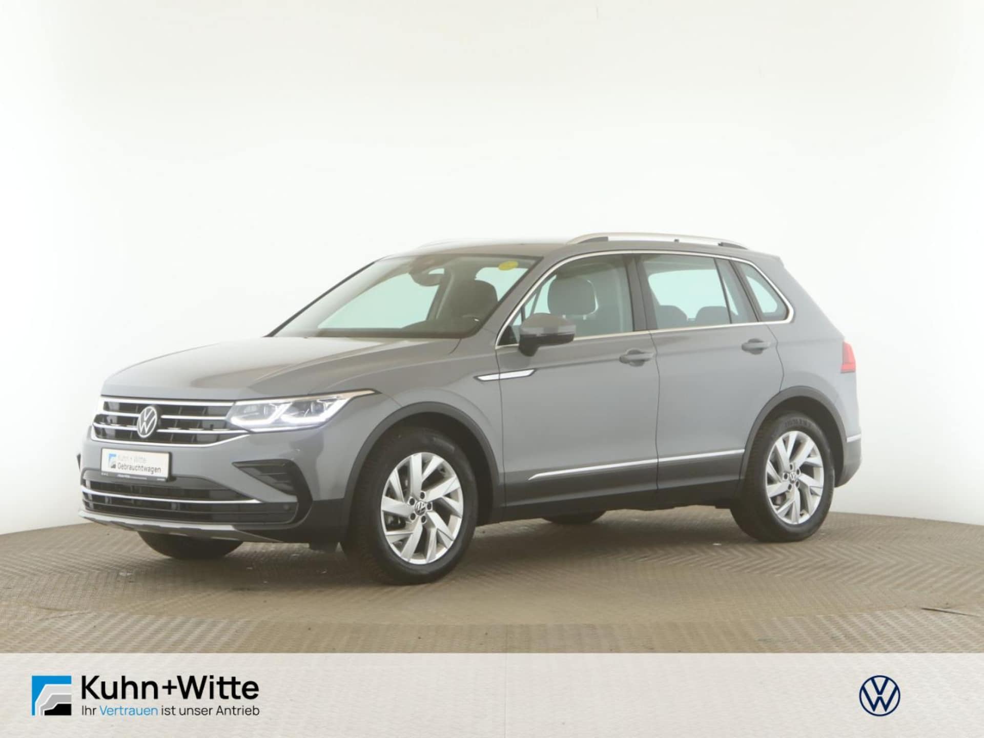 Volkswagen Tiguan 2022 — Tiguan 1.5 TSI Elegance Matrix+PDC+Navi+AppleCar