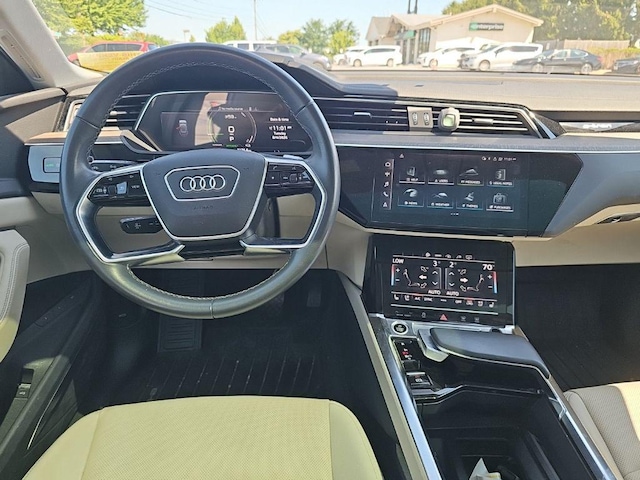2024 Audi Q8 e-tron