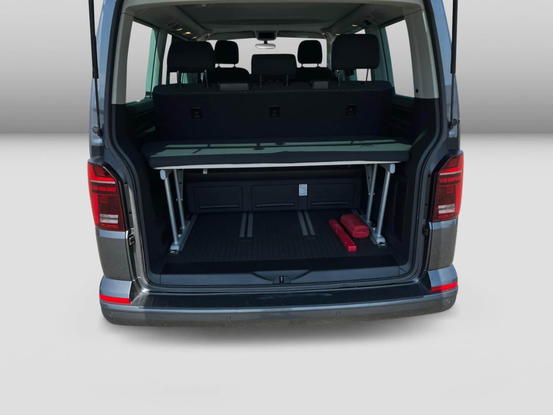 Volkswagen T6.1 California Beach