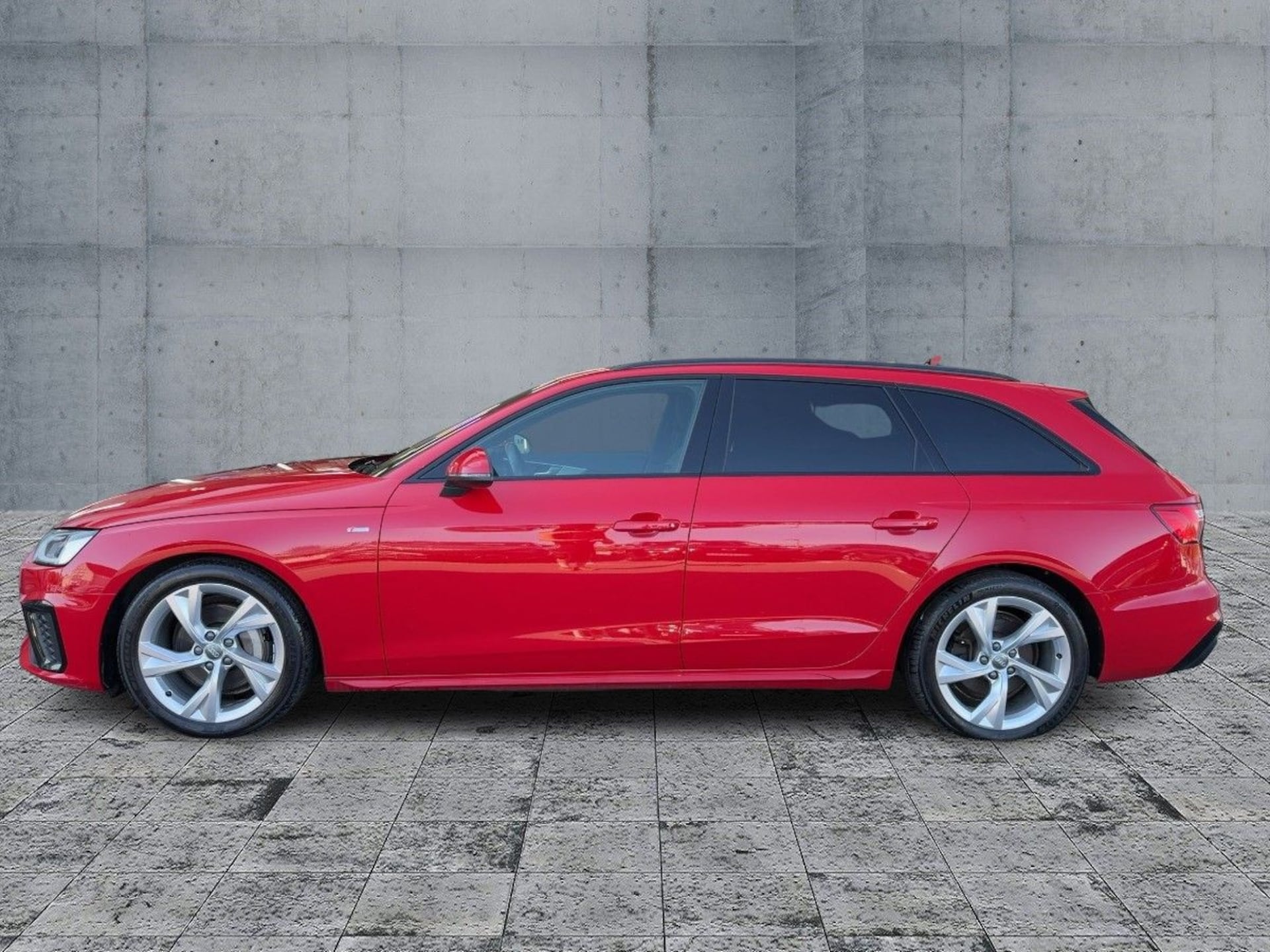 Audi A4 Avant S line