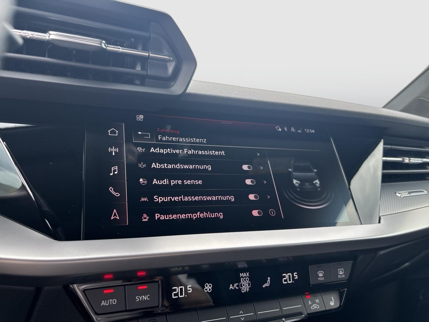 Bild über Audi A3 Sportback S line 35 TFSI S tronic - für weitere Informationen kontaktieren Sie den Audi Partner
