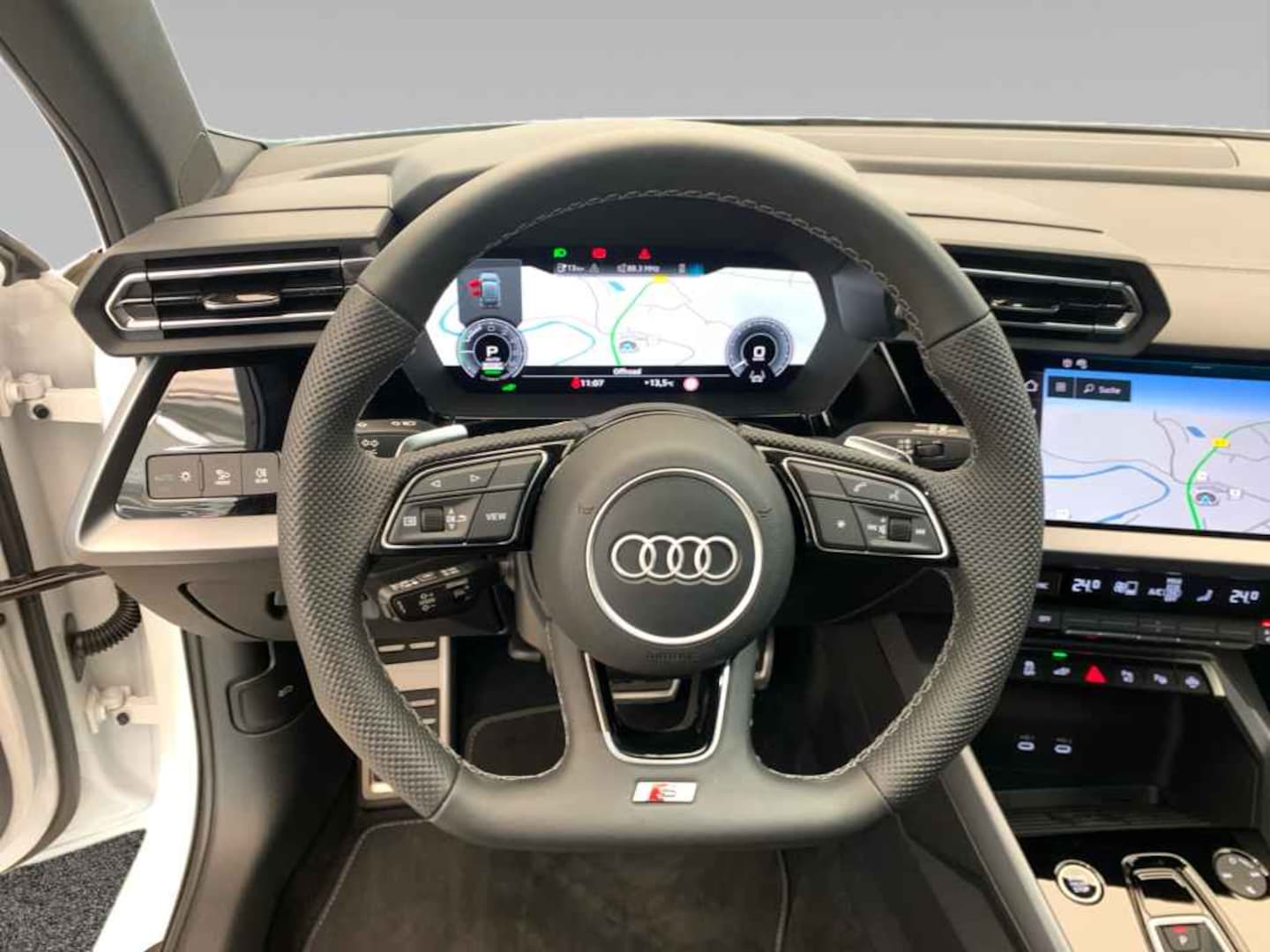 Bild über Audi A3 Sportback TFSI e S line 45 TFSI e S tronic - für weitere Informationen kontaktieren Sie den Audi Partner