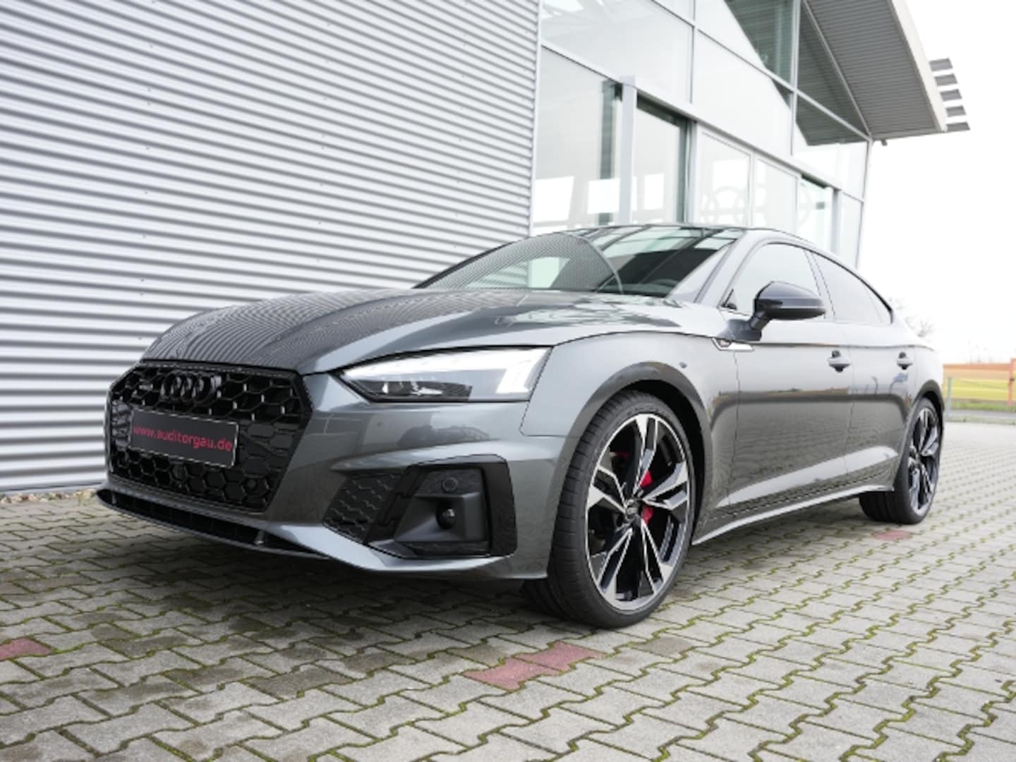 Bild über Audi A5 Sportback S line business 40 TDI quattro S tronic - für weitere Informationen kontaktieren Sie den Audi Partner