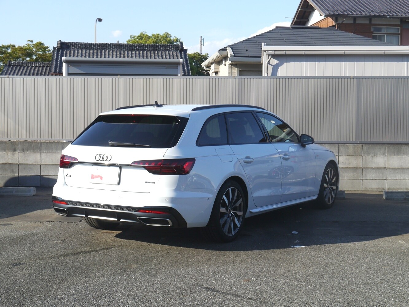 Image about Audi A4 Avant 40 TDI quattro S line 150(204) kW(PS) S tronic