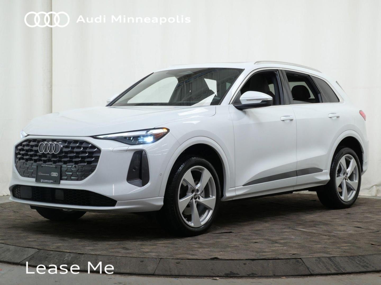 2025 Audi Q5 40 Premium Plus's photo