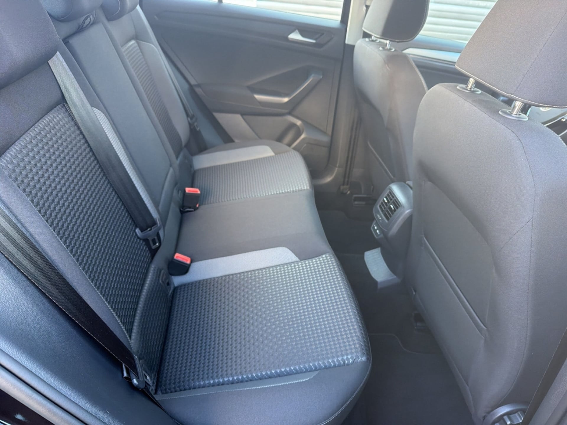 Volkswagen T-Roc Active