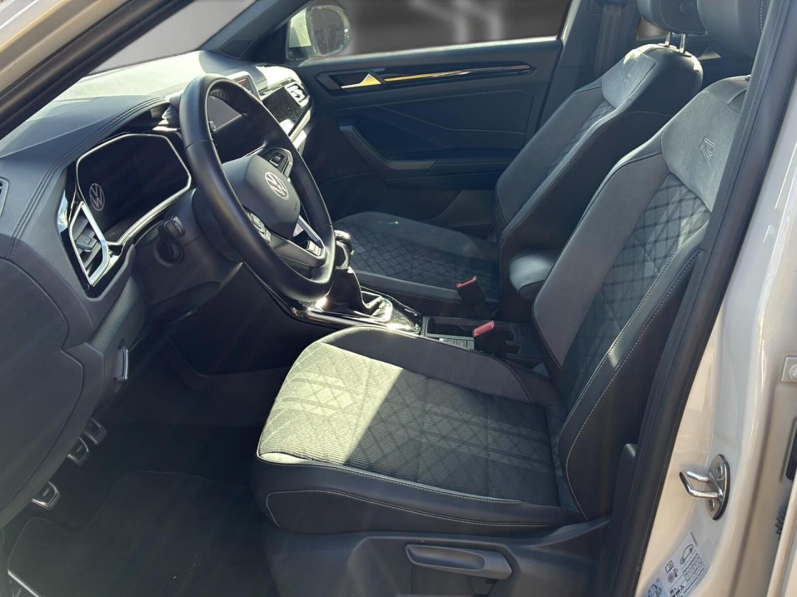 Volkswagen T-Roc – Bild 9