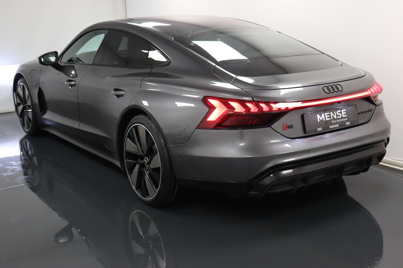 Image about Audi RS e-tron GT e-tron quattro