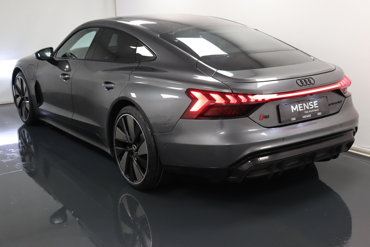 Image about Audi RS e-tron GT e-tron quattro